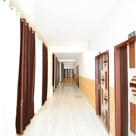 Hotel O Park View Bhiwani Extérieur photo